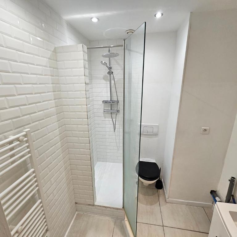 Appartement cosy centre ville proche chantiers navals, calanques, plages - Apartment mit 2 Schlafzimmern - 12