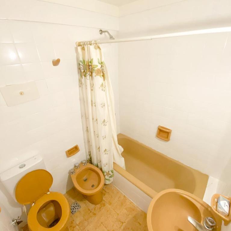DEPARTAMENTO UNA CUADRA DEL MAR - La Perla - SE RESERVA CON SEÑA - One-Bedroom Apartment - 2
