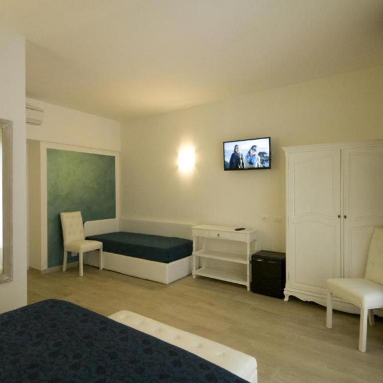 Atlantis Inn Roma - Camera Quadrupla Comfort - 2