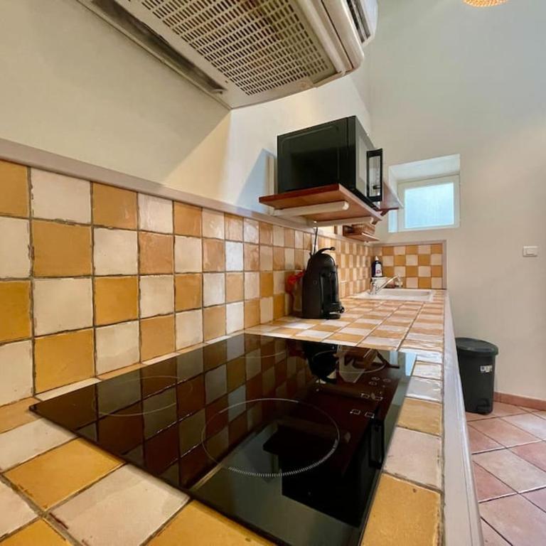 La Traverse - au pied de la Cité Médiévale - Clim et terrasse - Apartment mit 2 Schlafzimmern - 10