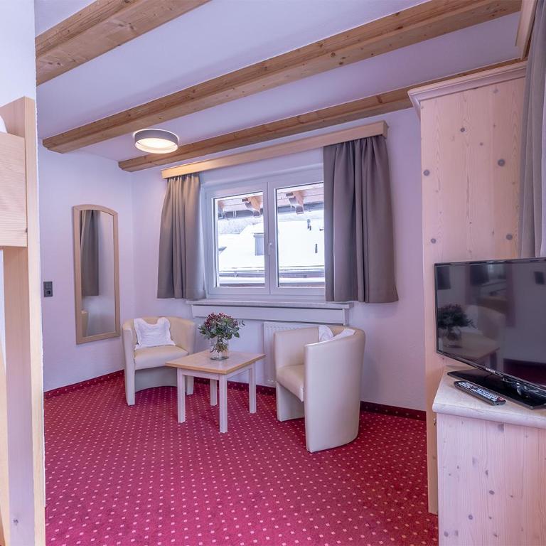 Hotel Sonnenheim - Deluxe Doppelzimmer mit Balkon - 18