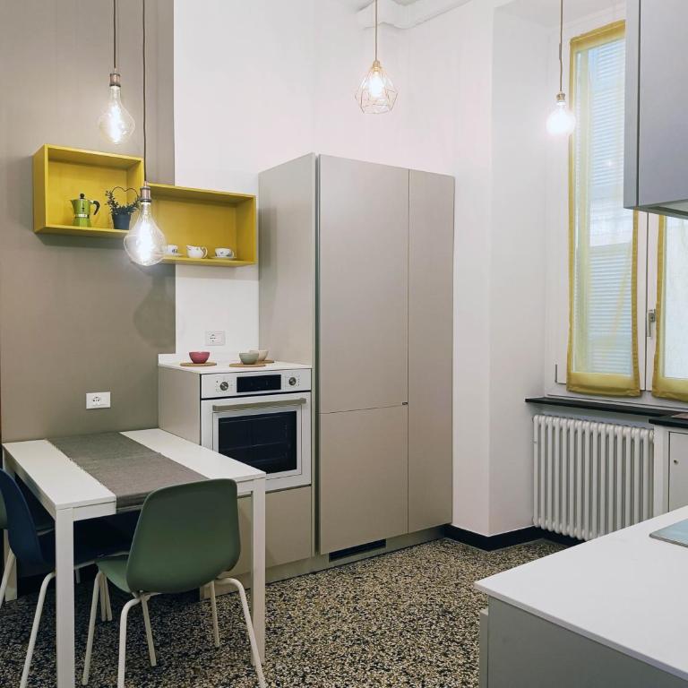 Ravecca Corner centro citta' - Appartamento con 2 Camere da Letto - 6