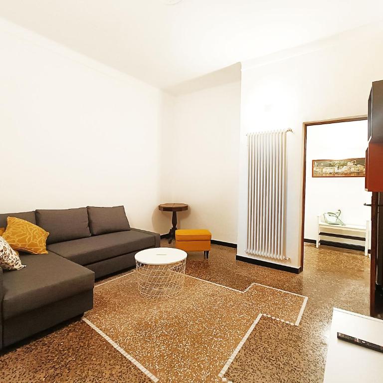 Ravecca Corner centro citta' - Appartamento con 2 Camere da Letto - 12