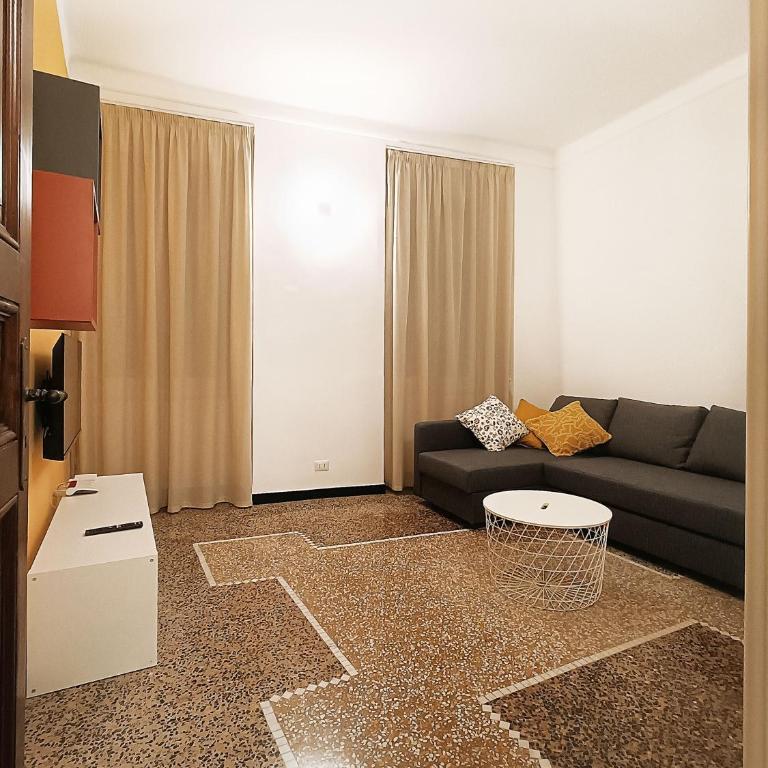 Ravecca Corner centro citta' - Appartamento con 2 Camere da Letto - 19