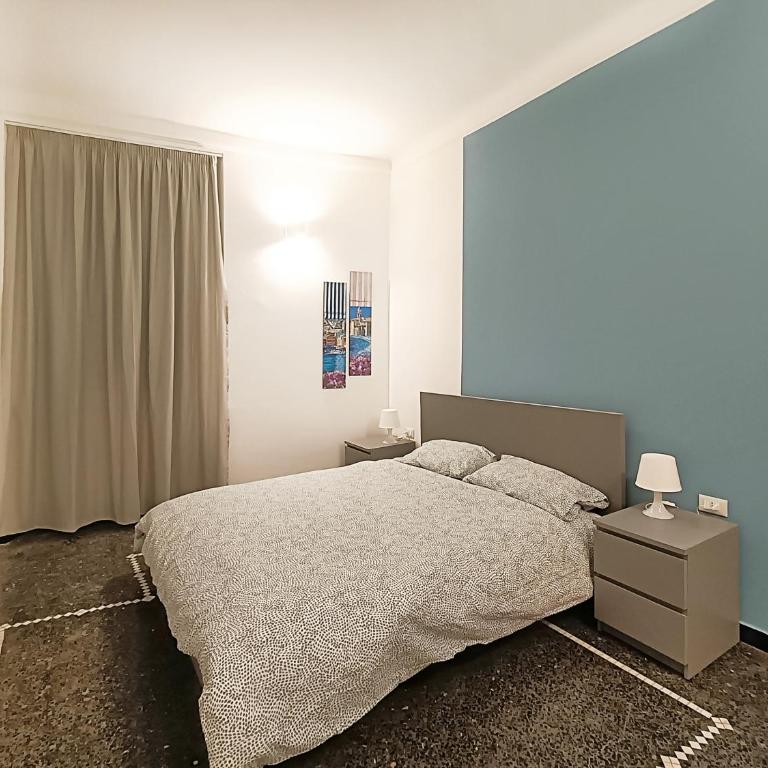 Ravecca Corner centro citta' - Appartamento con 2 Camere da Letto - 34