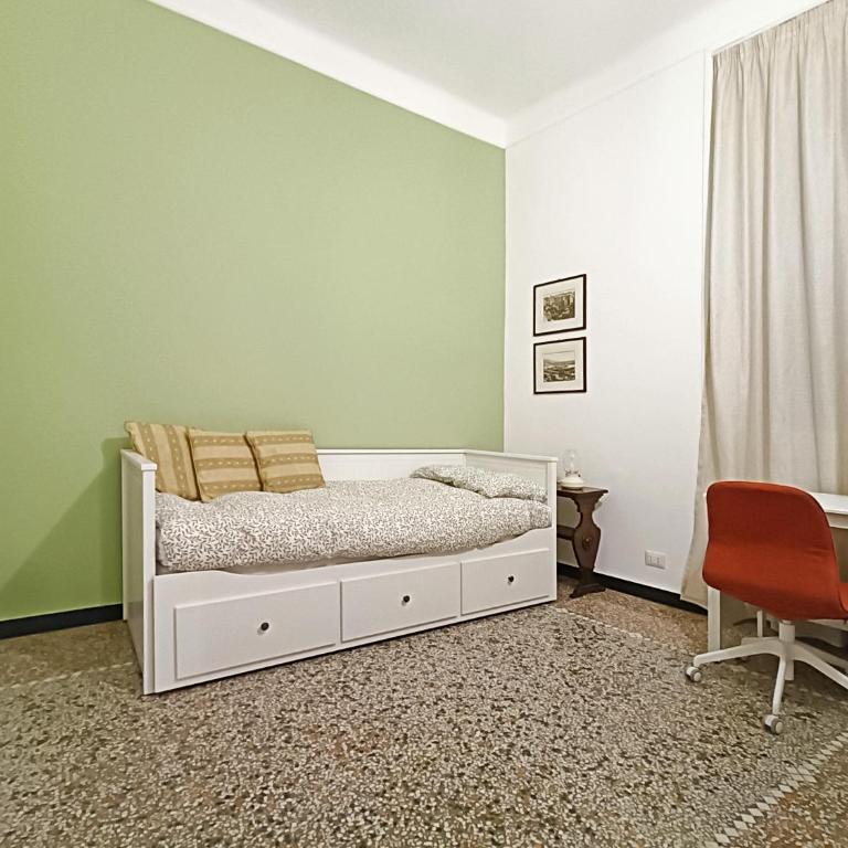 Ravecca Corner centro citta' - Appartamento con 2 Camere da Letto - 44