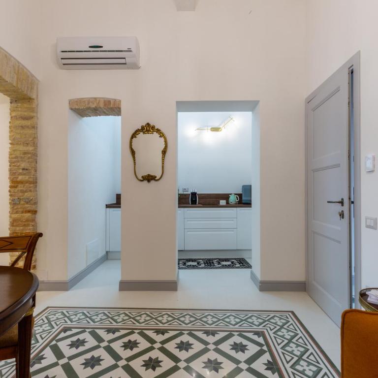 MCH Marina Charming House - Elegant Stay in Cagliari - Appartamento con 1 Camera da Letto e Terrazza - 16