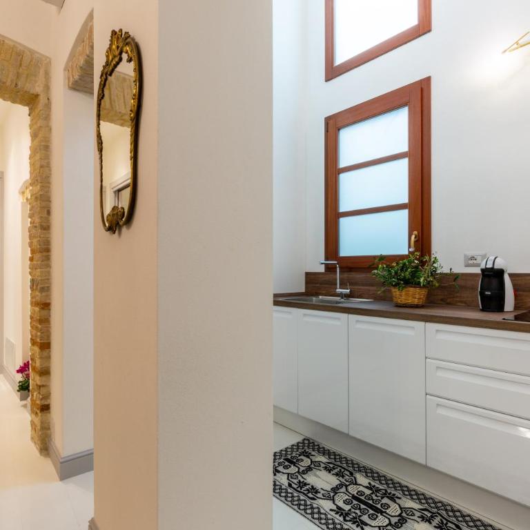 MCH Marina Charming House - Elegant Stay in Cagliari - Appartamento con 1 Camera da Letto e Terrazza - 32