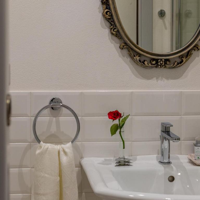 MCH Marina Charming House - Elegant Stay in Cagliari - Appartamento con 1 Camera da Letto e Terrazza - 25