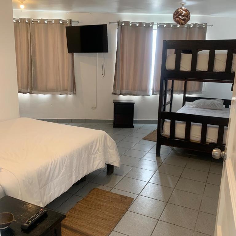 Hotel Pico Alto, La Planicie - Economy Quadruple Room - 10