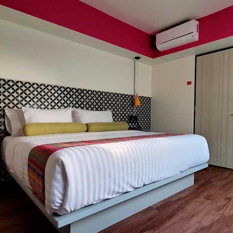 Hotel VIVE MX cuauhtémoc CDMX, Trademark by Wyndham - Superior King Suite with Sofa Bed - Non-Smoking - 16