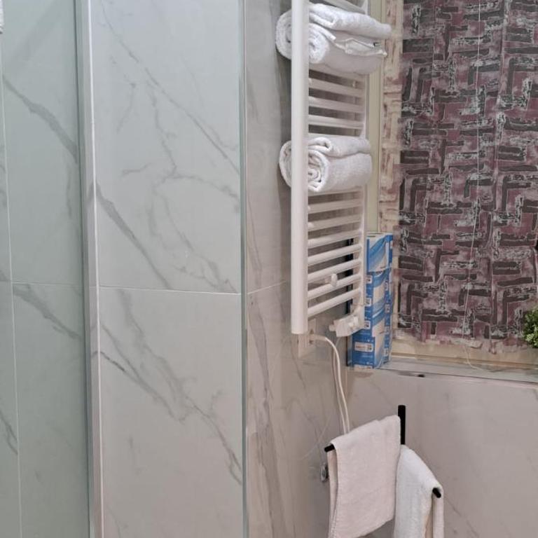 Residenza Napoli Centrale - Appartamento con 2 Camere da Letto - 54