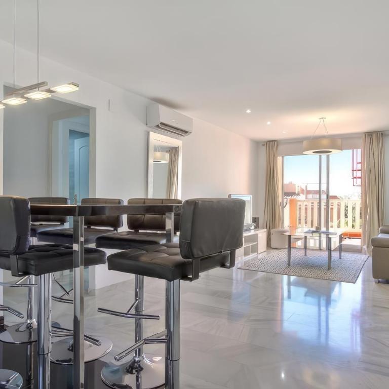 Precioso ático con vistas al mar - Two-Bedroom Apartment - 10
