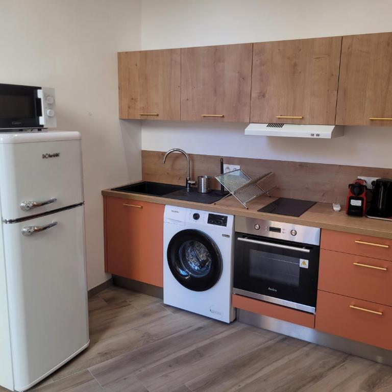 Appartement Secteur Gare et Place de la Comédie, WiFi et Climatisation - Apartment mit 1 Schlafzimmer - 8