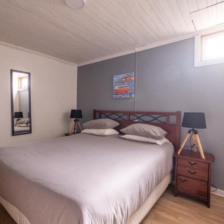 LÖF Hostal - Habitación Estándar - 1 cama grande - 2