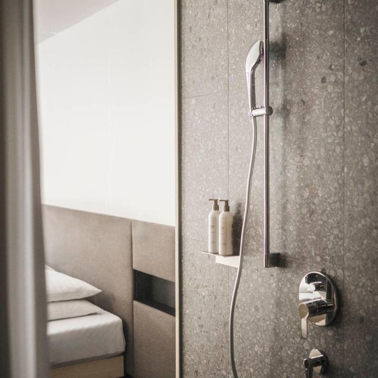 Sportlers Lodge Sölden lifestyle-lässig-anders - Premium Doppelzimmer mit Balkon - 5