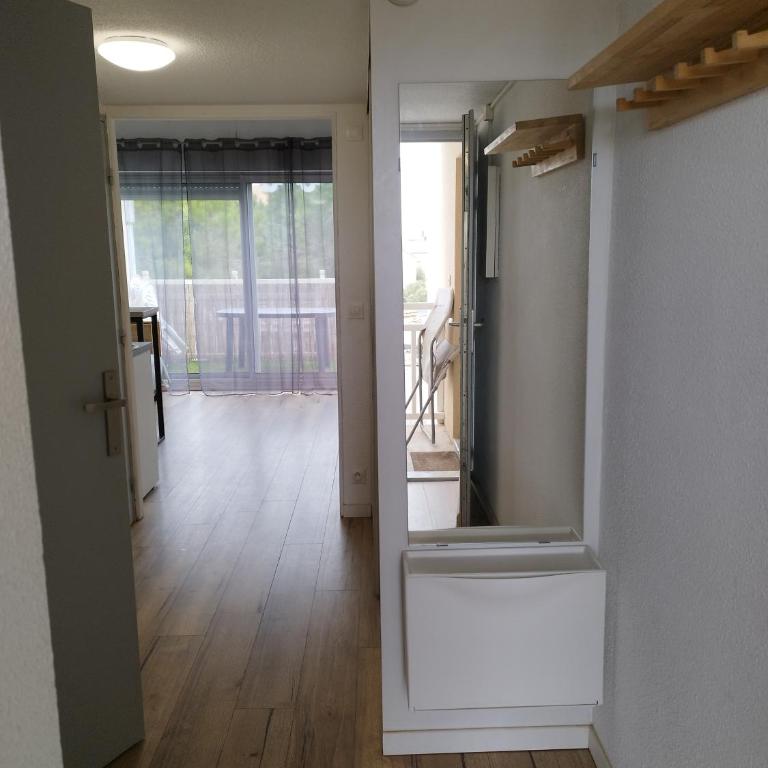 Le Scarlett - Piscine, parking et proche plage - Appartement 2 Chambres - 13