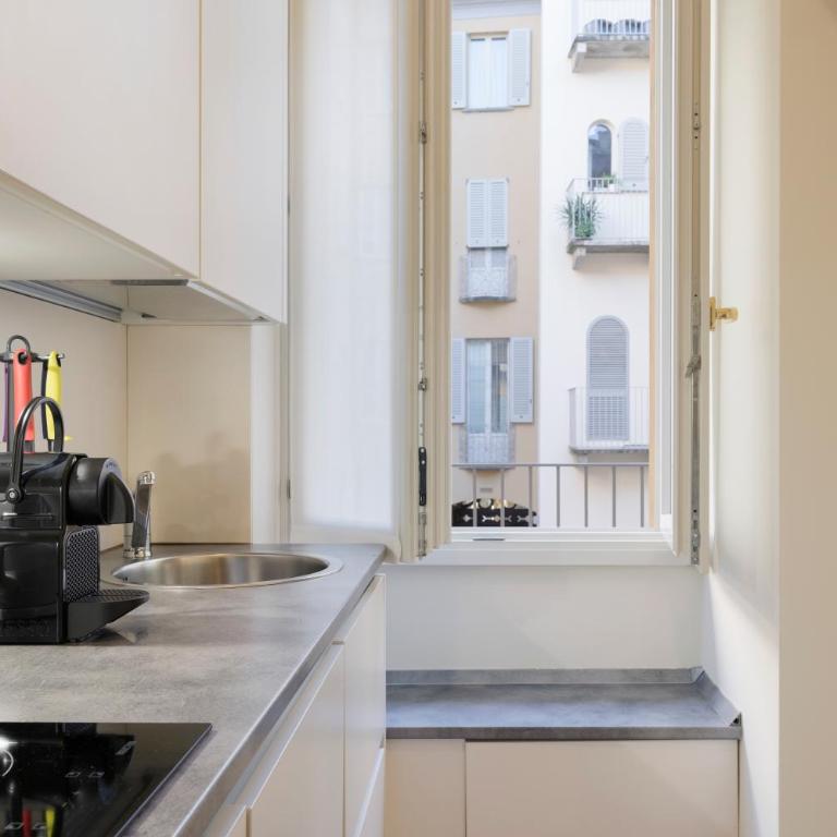 Domus Apartments Como - by Relais Di Giada - Appartamento con Balcone - 5