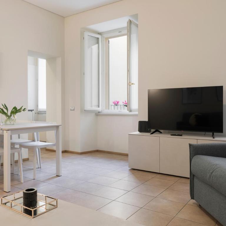 Domus Apartments Como - by Relais Di Giada - Appartamento con Balcone - 7