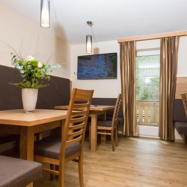Alpinhome - Ferienhaus - 4