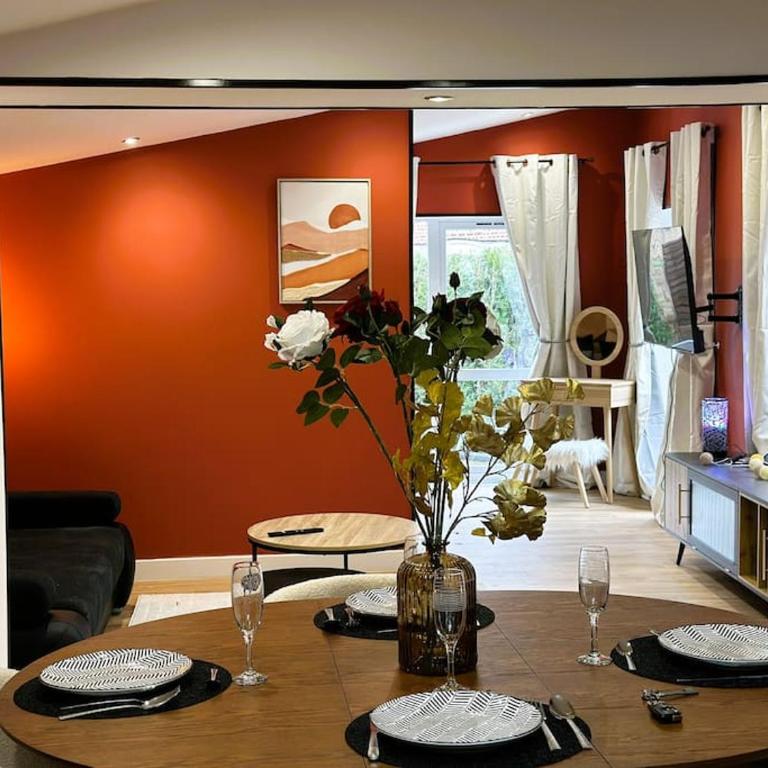 Loft O'Chalet - 10 min GARE - PARKING PRIVÉ - Appartamento con 1 Camera da Letto - 12