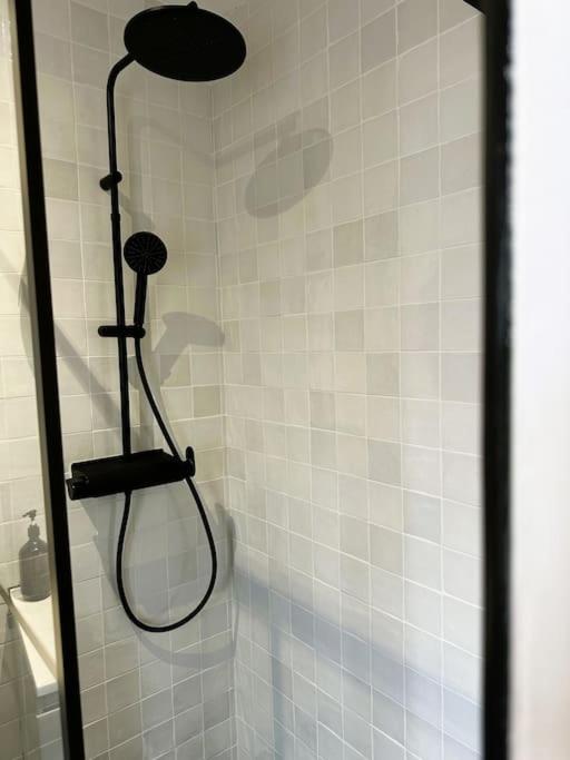 Loft O'Chalet - 10 min GARE - PARKING PRIVÉ - Appartamento con 1 Camera da Letto - 26