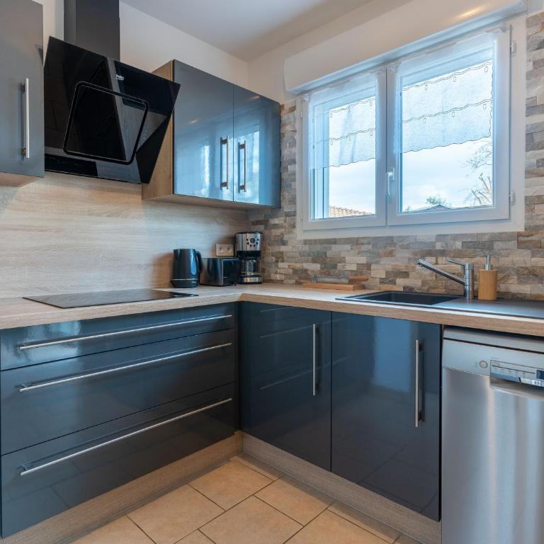 Maison Moderne 3* avec Jardin et Clim à Biscarrosse Bourg - Près des Pistes Cyclables et Plages - FR-1-319-533 - Ferienhaus - 8
