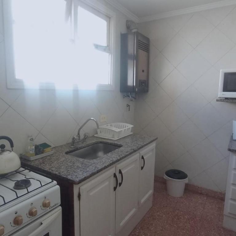 3 ambientes a la calle en zona céntrica Plaza Mitre - Apartamento de 2 dormitorios - 16
