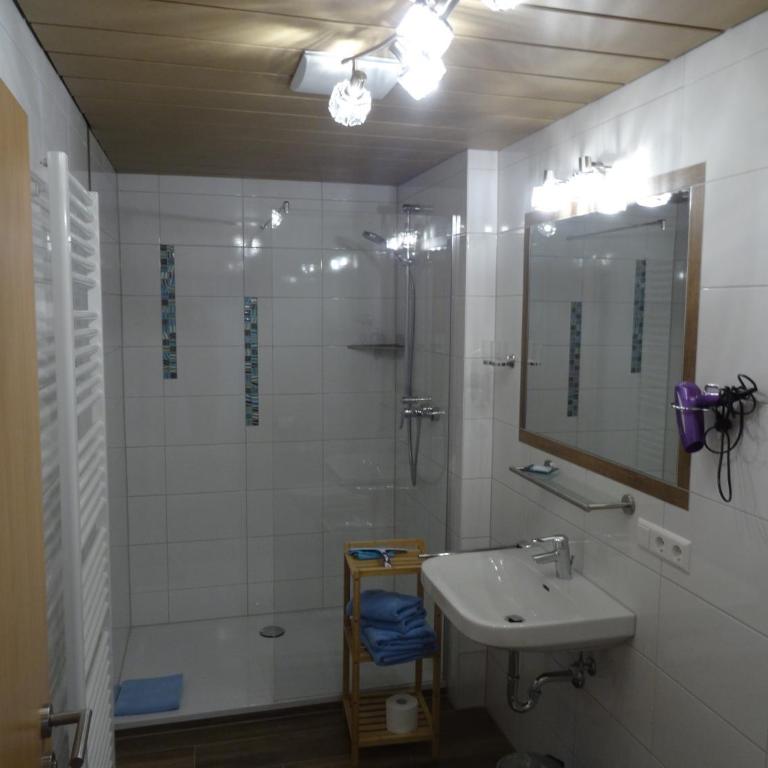 Gästehaus Erika - Chiemgau Karte - Apartment mit Terrasse - 6