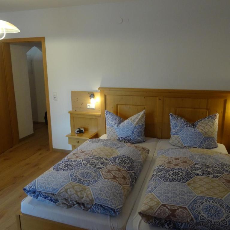 Gästehaus Erika - Chiemgau Karte - Apartment mit Blick auf die Berge - 5