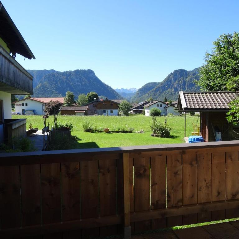 Gästehaus Erika - Chiemgau Karte - Apartment mit Blick auf die Berge - 7