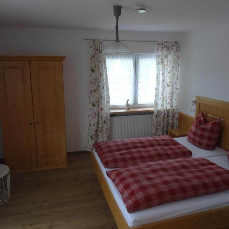 Gästehaus Erika - Chiemgau Karte - Deluxe Apartment - 4