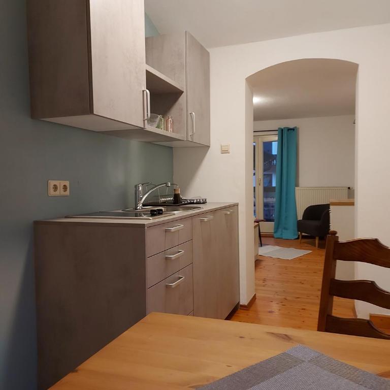 Ferienwohnungen Schneiderhäusl inkl. Chiemgaukarte - Apartment mit Balkon - 4