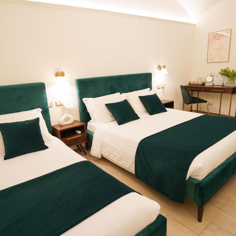 Charm&Bella GuestHouse - Camera Tripla - 8