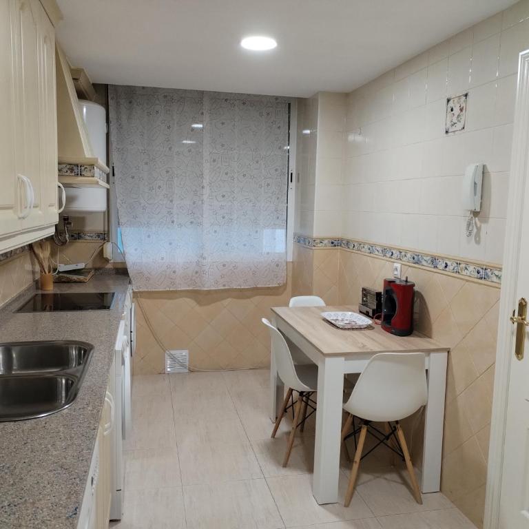 Apartamento con parking privado gratis incluido - Apartamento - 33