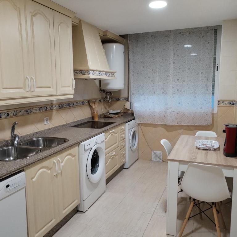 Apartamento con parking privado gratis incluido - Apartamento - 32