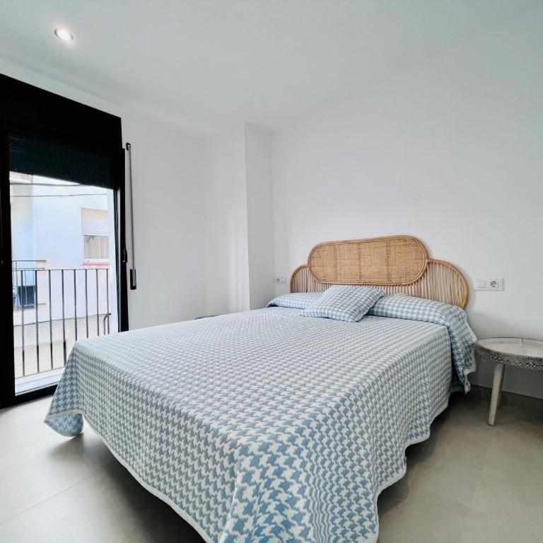 Roses Casc Antic SL Sabater 6 - Three-Bedroom Apartment - 6