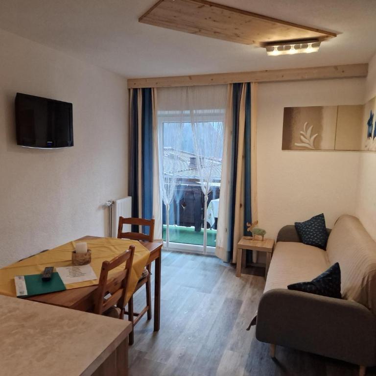 Gästehaus Fernblick - Apartment 1 mit Bergblick - 19