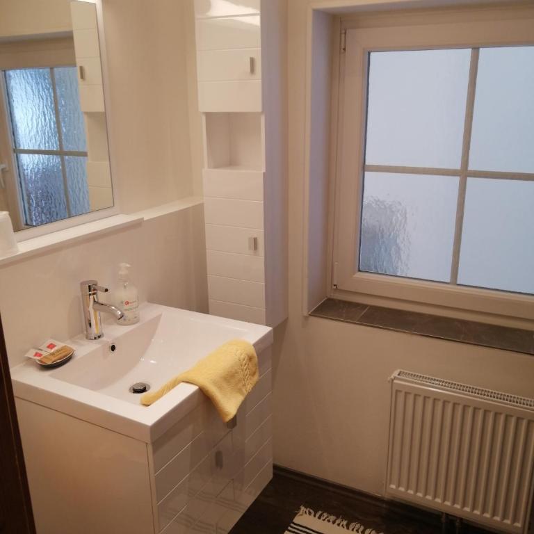 ALPINA Appartements Mallnitz - Apartment mit 2 Schlafzimmern und Bergblick - 6