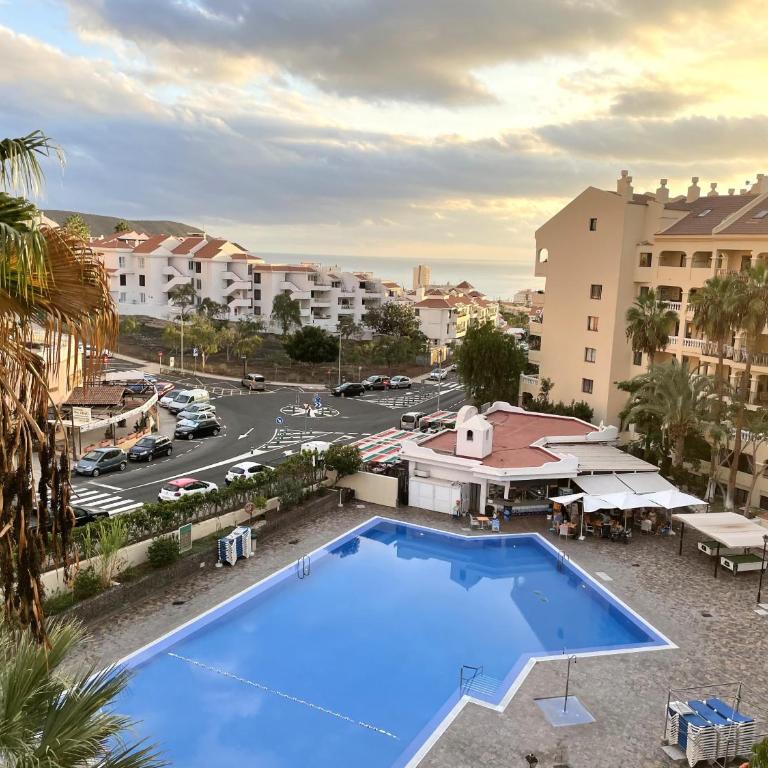 Castle Harbour 3 - Apartamento con vistas a la piscina - 32