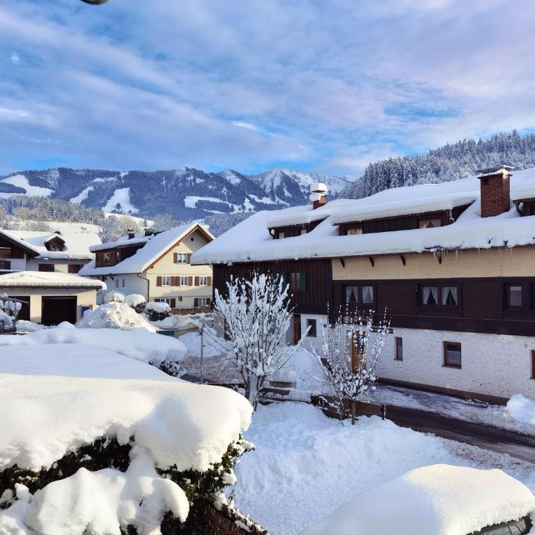 Haus Rist - holiday apartments ALLGÄU - Apartment mit Aussicht und Balkon - 12