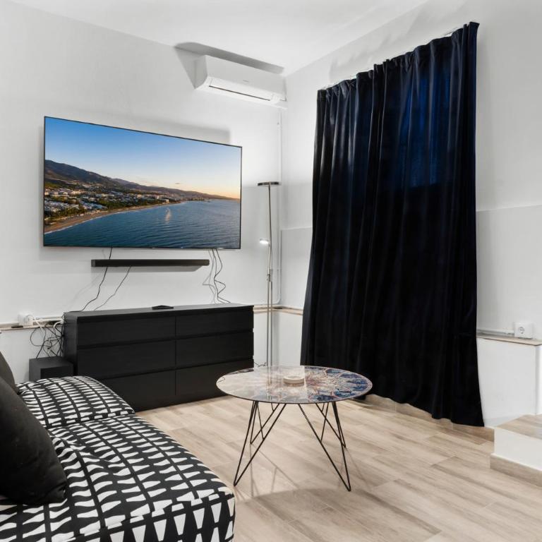 Stunning apt with seaview by Costarentals- Ref 162 - Apartamento de 3 dormitorios - 10