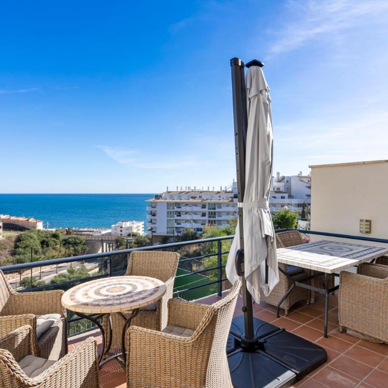 Stunning apt with seaview by Costarentals- Ref 162 - Apartamento de 3 dormitorios - 36