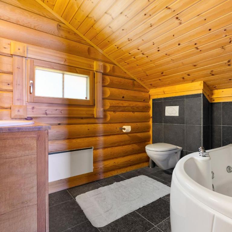 AlpenRose - 8 pers - avec cachet -pres des pistes - Chalet mit 3 Schlafzimmern - 28