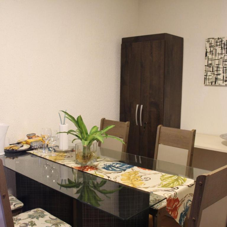 AP 411- Apart OH - Two-Bedroom Apartment - 4