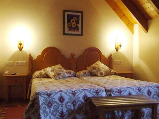 Hotel Turrull - Habitación Doble - 1 o 2 camas - 1