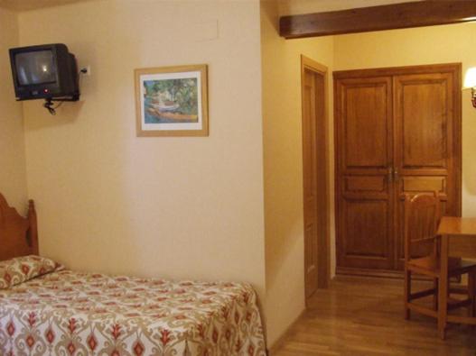 Hotel Turrull - Habitación Doble - 1 o 2 camas - 6
