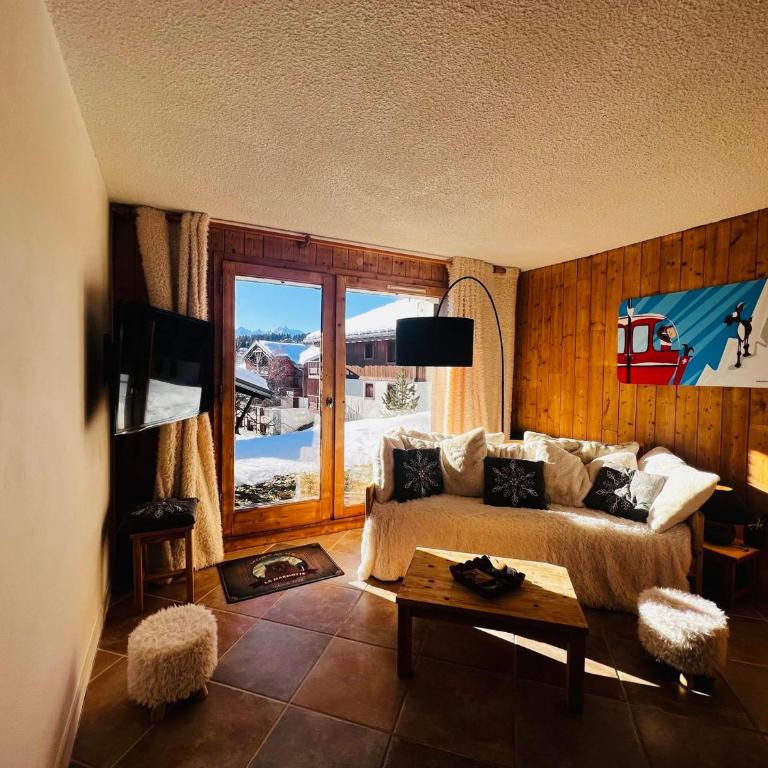 Charmant Appartement aux Saisies - 34m², 4 Pers, Terrasse Sud, Proche Pistes et Commerces - One-Bedroom Apartment - 1