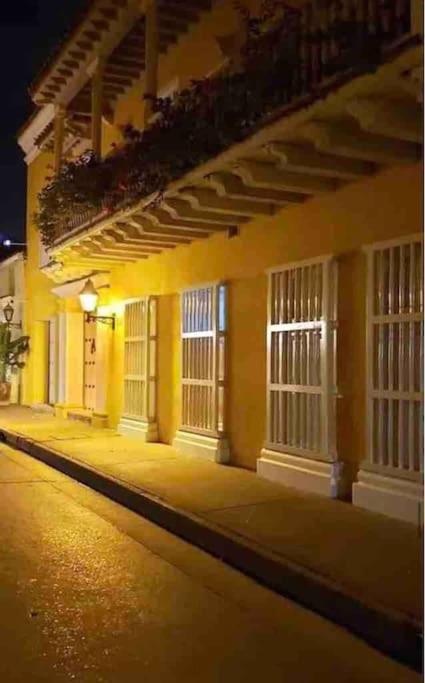 Apto 1801 Cartagena frente al mar- edificio Palmetto, piso 18 - Apartamento de 2 dormitorios - 65