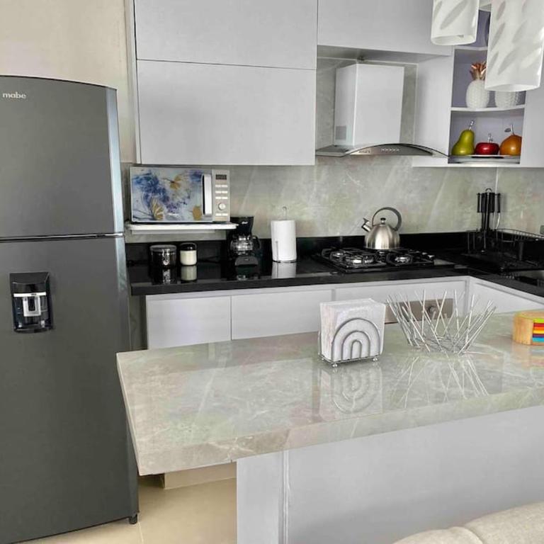 Apto 1801 Cartagena frente al mar- edificio Palmetto, piso 18 - Apartamento de 2 dormitorios - 69